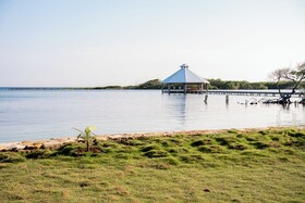 Barefoot Cay Boutique Resort & Marina