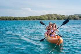 Barefoot Cay Boutique Resort & Marina