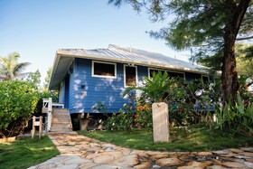 Barefoot Cay Boutique Resort & Marina
