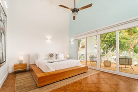 Blue Roatán Resort