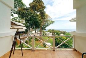 Blue Roatán Resort