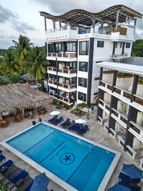 Brisas del Mar Beach Dive Resort