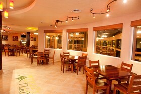 Clarion Suites Roatan at Pineapple Villas
