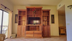 Clarion Suites Roatan at Pineapple Villas