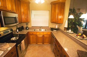 Clarion Suites Roatan at Pineapple Villas