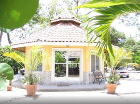 Fosters West Bay Resort