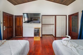 Hotel Roatan Dive and Yacht Club