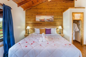 Hotel Roatan Dive and Yacht Club
