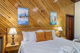 Hotel Roatan Dive and Yacht Club