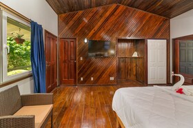 Hotel Roatan Dive and Yacht Club
