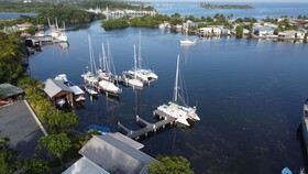 Hotel Roatan Dive and Yacht Club