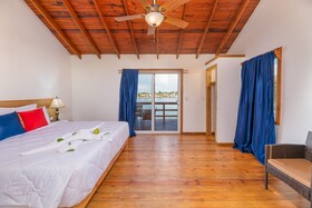 Hotel Roatan Dive and Yacht Club