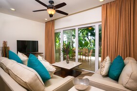 Kimpton Grand Roatán Resort & Spa