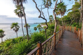 Kimpton Grand Roatán Resort & Spa
