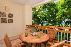 Kimpton Grand Roatán Resort & Spa