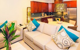 Kimpton Grand Roatán Resort & Spa