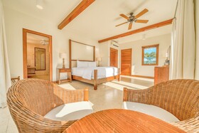 Las Verandas Hotel & Villas