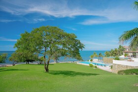 Las Verandas Hotel & Villas