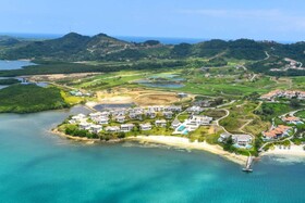 Las Verandas Hotel & Villas