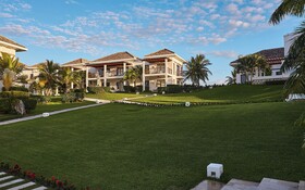Las Verandas Hotel & Villas