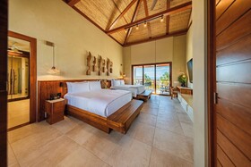 Las Verandas Hotel & Villas