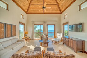 Las Verandas Hotel & Villas