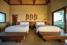 Las Verandas Hotel & Villas