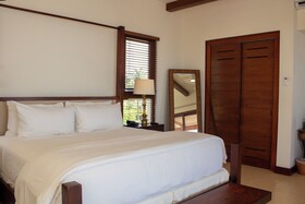 Las Verandas Hotel & Villas