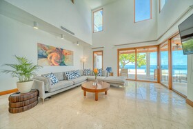 Las Verandas Hotel & Villas