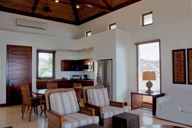 Las Verandas Hotel & Villas