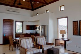 Las Verandas Hotel & Villas