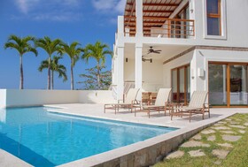 Las Verandas Hotel & Villas