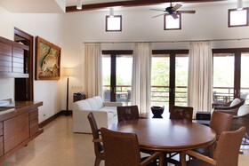 Las Verandas Hotel & Villas