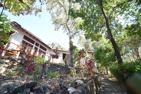 Mango Creek Lodge
