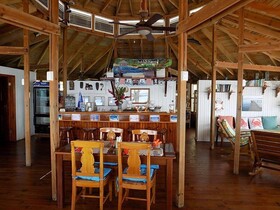 Mango Creek Lodge