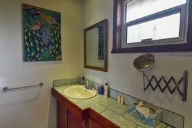 Mariposa Lodge