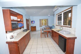 Mariposa Lodge