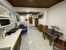 Mariposa Lodge