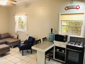 Mariposa Lodge