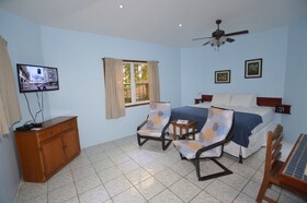 Mariposa Lodge