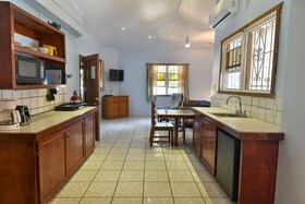 Mariposa Lodge
