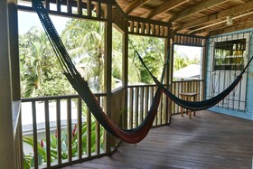 Mariposa Lodge