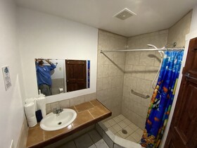 Mariposa Lodge