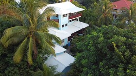 Mariposa Lodge