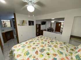 Mariposa Lodge