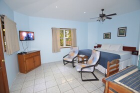 Mariposa Lodge