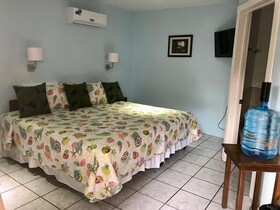 Mariposa Lodge