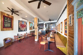 Mr. Tucan Hotel
