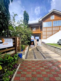 Mr. Tucan Hotel