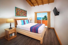 Mr. Tucan Hotel